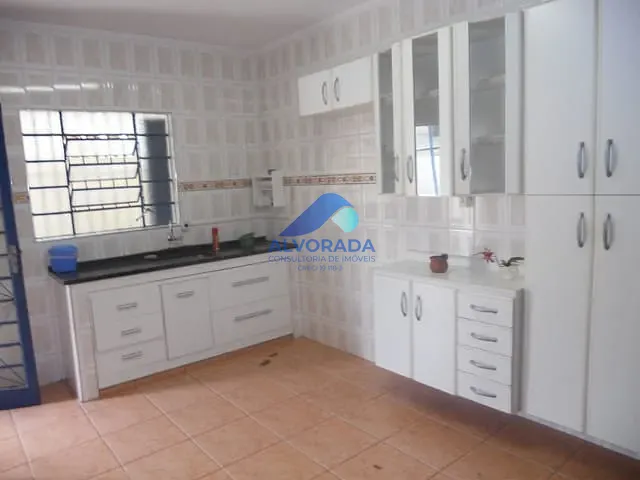 Sobrado com 188m² 4 quartos e 3 banheiros, à venda, no bairro Jardim das Indústrias em São José dos Campos