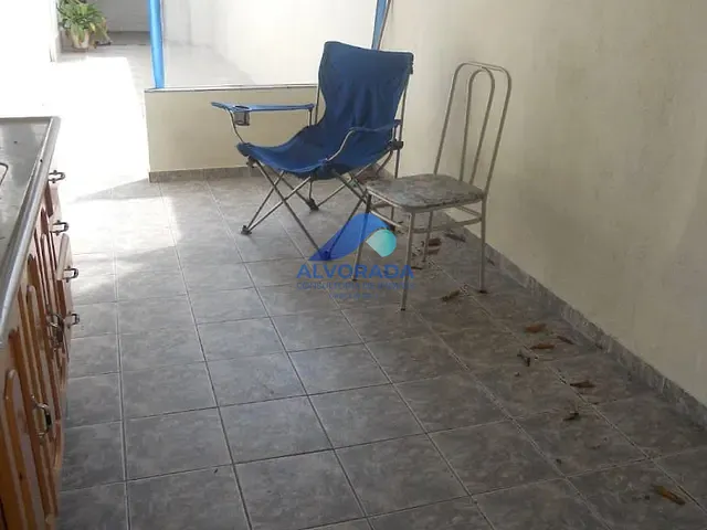 Sobrado com 188m² 4 quartos e 3 banheiros, à venda, no bairro Jardim das Indústrias em São José dos Campos