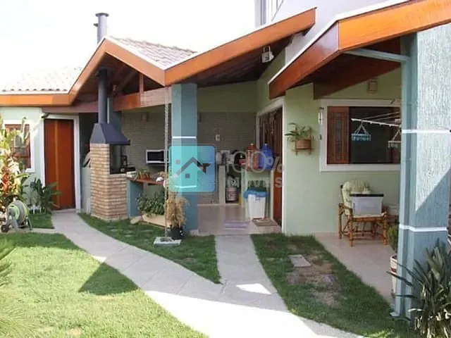 Sobrado com 500m² 3 quartos e 6 banheiros, à venda, no bairro Loteamento Villa Branca em Jacareí