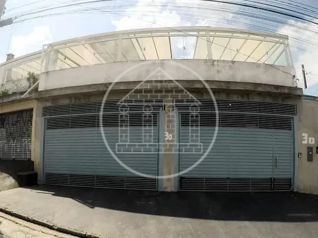 Sobrado com 256m² 4 quartos e 4 banheiros, à venda, no bairro Jardim Reimberg em São Paulo