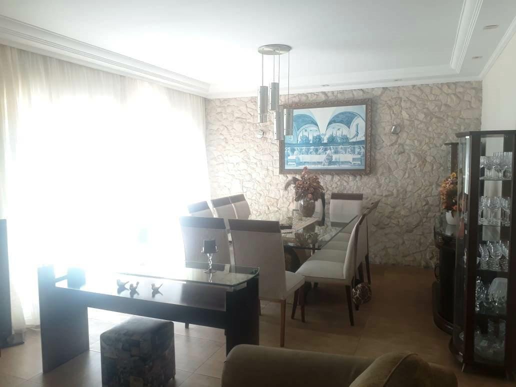 Sobrado à venda,  3 Quartos, 1 Suite, 3 Vagas, 240M² - Olímpico, São Caetano do Sul - SP