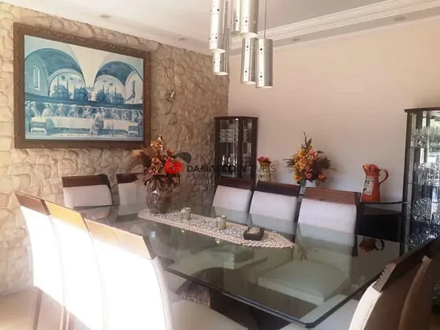Sobrado com 300m² 3 quartos e 3 banheiros, à venda, no bairro Olímpico em São Caetano do Sul
