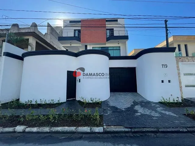 Sobrado com 371m² 3 quartos e 2 banheiros, à venda, no bairro Jardim São Caetano em São Caetano do Sul