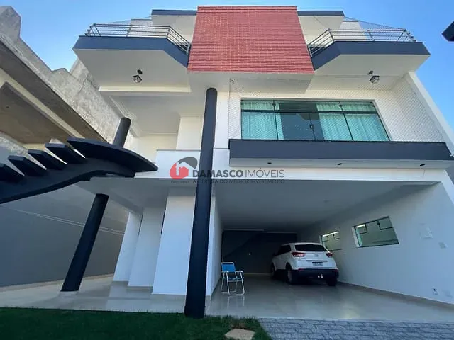 Sobrado com 371m² 3 quartos e 2 banheiros, à venda, no bairro Jardim São Caetano em São Caetano do Sul