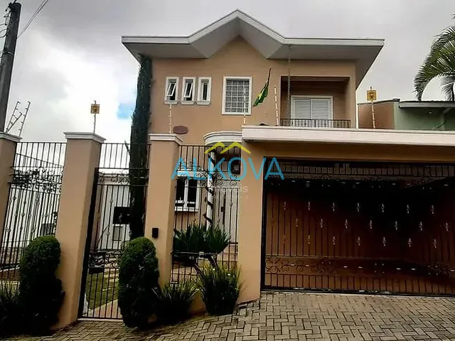 Sobrado com 347m² 4 quartos e 5 banheiros, à venda, no bairro Villa Branca em Jacareí