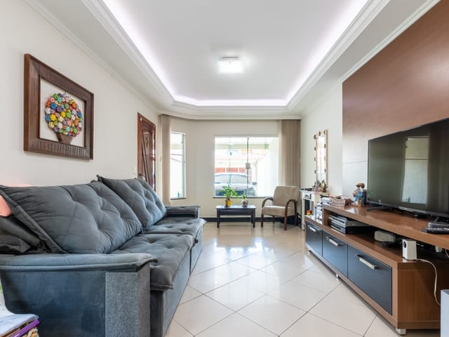 Foto do Sobrado - Sobrado para venda em Vila Centenário com 4 quartos, sendo 2 suítes, 170m² | Lares e Andares Imóveis