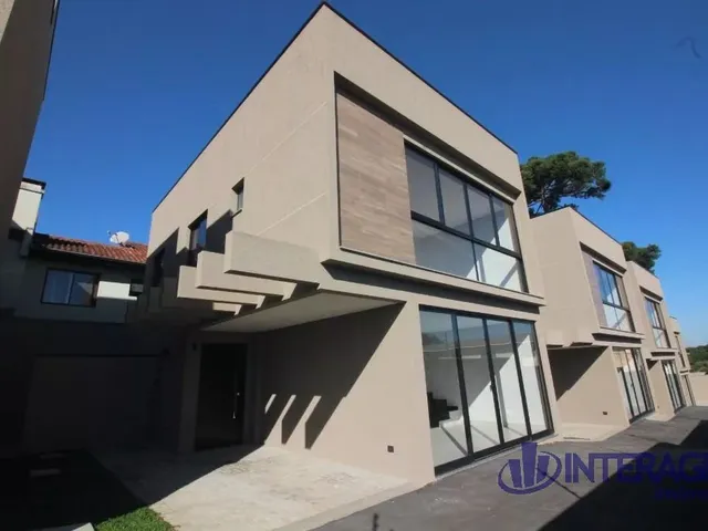 Casa com 99m² 3 quartos e 2 banheiros, à venda, no bairro Santa Felicidade em Curitiba