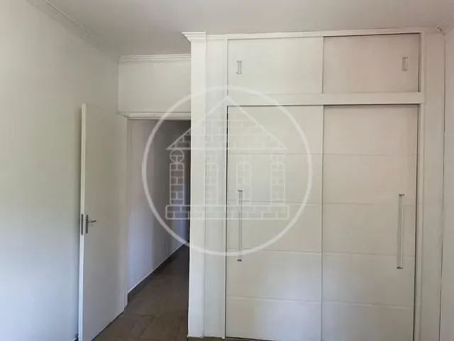 Sobrado com 190m² 2 quartos e 2 banheiros, à venda, no bairro Vila Santa Catarina em São Paulo