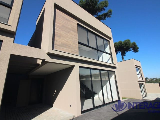Sobrado com 112m² 3 quartos e 2 banheiros, à venda, no bairro Santa Felicidade em Curitiba