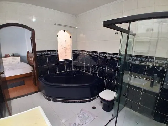 Sobrado com 166m² 3 quartos e 2 banheiros, à venda, no bairro Jardim Pilar em Mauá