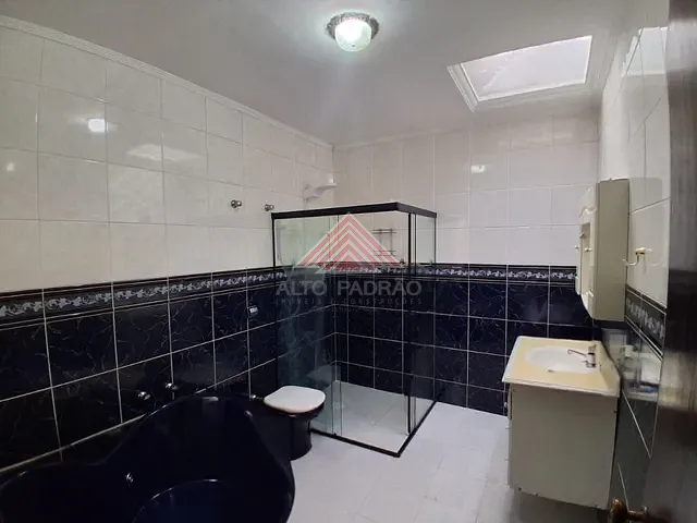Sobrado com 166m² 3 quartos e 2 banheiros, à venda, no bairro Jardim Pilar em Mauá