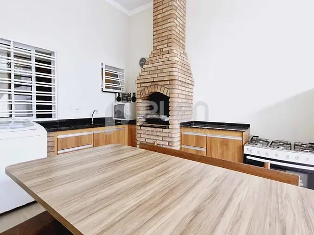 Sobrado 5 quartos e 5 banheiros, à venda, no bairro Jardim Leonor Mendes de Barros em São Paulo