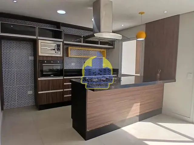 Sobrado com 176m² 3 quartos e 4 banheiros, à venda, no bairro Bela Vista em Osasco