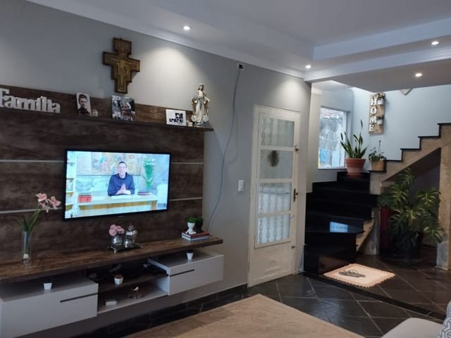 Foto do Sobrado - Sobrado com 3 dormitórios à venda, 90 m² por R$ 520.000,00 - Jardim Nova Flórida - São José dos Campos/SP | INDEPENDENCE NEGOCIOS IMOBILIARIOS LTDA