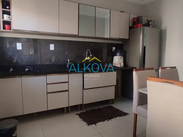 Sobrado com 125m² 2 quartos e 2 banheiros, à venda, no bairro Borda da Mata em Caçapava