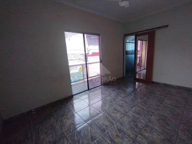 Sobrado com 225m² 3 quartos e 3 banheiros, à venda, no bairro Vila Ana Maria em Mauá