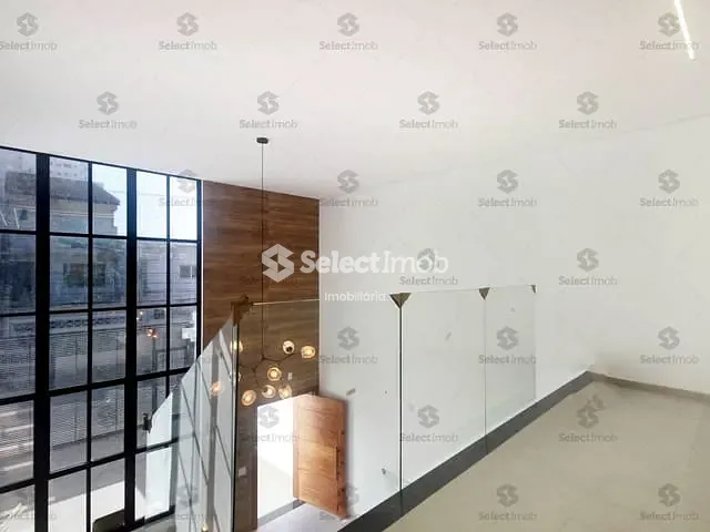 Sobrado com 190m² 2 quartos e 1 banheiro, à venda, no bairro Vila Nossa Senhora das Vitórias em Mauá