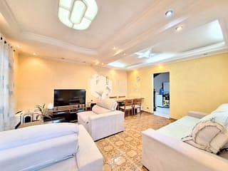 Foto do Sobrado-Sobrado para venda em Jardim Cecy com 2 quartos, 210m²