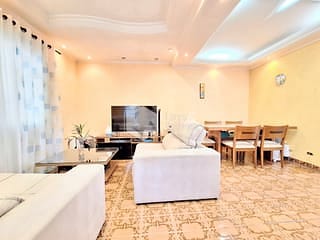 Foto do Sobrado-Sobrado para venda em Jardim Cecy com 2 quartos, 210m²