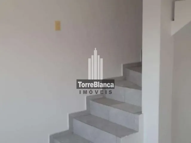 Sobrado com 84m² 3 quartos e 2 banheiros, à venda, no bairro Estrela em Ponta Grossa