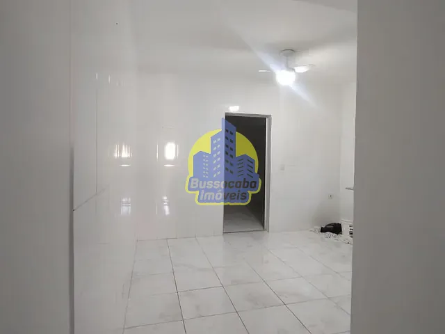 Sobrado com 172m², para alugar, no bairro Vila Yara em Osasco