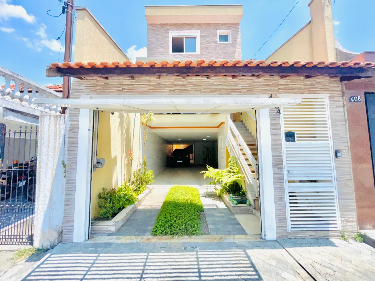 Sobrado para venda em Parque São Lucas com 2 quartos, sendo 2 suítes, 174m²