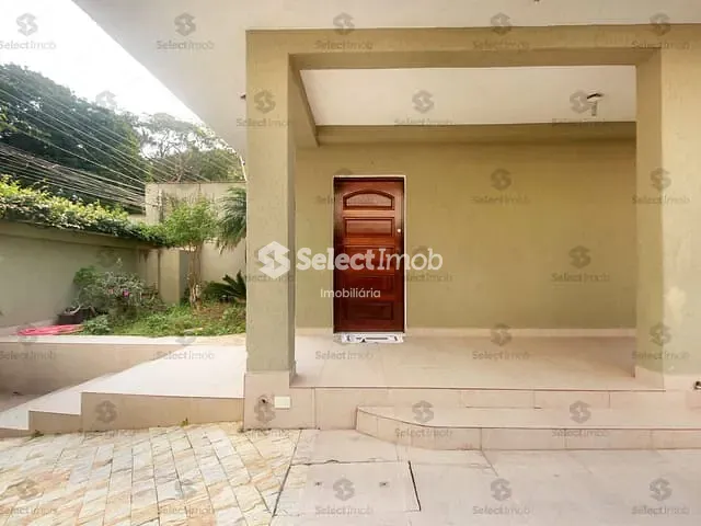 Sobrado com 243m² 3 quartos e 3 banheiros, à venda, no bairro Vila Emílio em Mauá