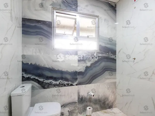 Sobrado com 243m² 3 quartos e 3 banheiros, à venda, no bairro Vila Emílio em Mauá