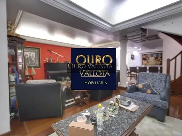 Sobrado com 245m² 4 quartos e 5 banheiros, para alugar, no bairro Vila Monumento em São Paulo
