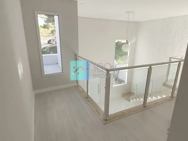 Sobrado com 1240m² 4 quartos e 5 banheiros, à venda, no bairro Jardim São Gabriel em Não informado