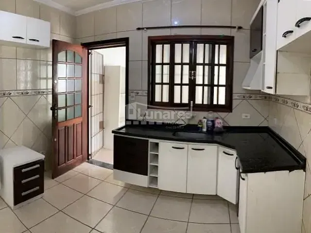 Sobrado com 185m² 3 quartos e 3 banheiros, à venda, no bairro Alto Ipiranga em Mogi das Cruzes