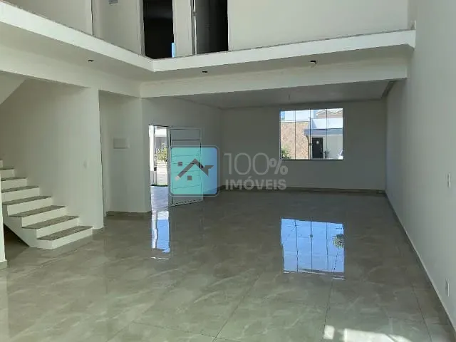 Sobrado com 300m² 3 quartos e 4 banheiros, à venda, no bairro Condomínio Terras do Vale em Não informado