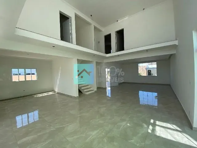 Sobrado com 300m² 3 quartos e 4 banheiros, à venda, no bairro Condomínio Terras do Vale em Não informado