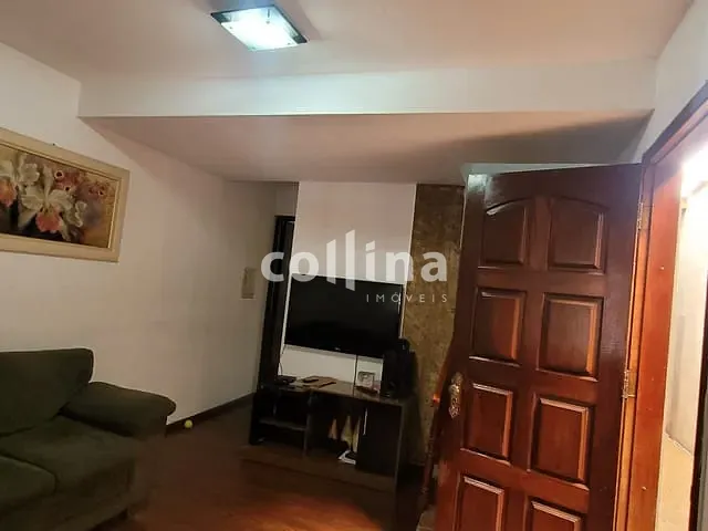 Sobrado com 200m² 3 quartos e 2 banheiros, à venda, no bairro Cidade das Flores em Osasco