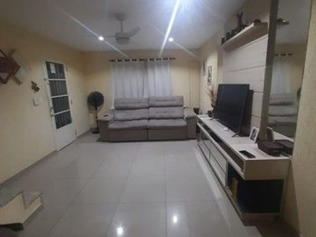 Foto do Sobrado - Sobrado com 3 dormitórios à venda, 280 m² por R$ 1.010.000,00 - Monte Castelo - São José dos Campos/SP | INDEPENDENCE NEGOCIOS IMOBILIARIOS LTDA