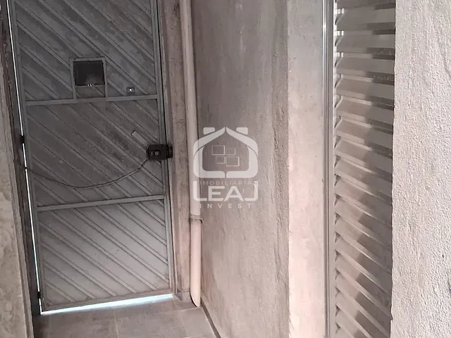 Sobrado com 200m² 5 quartos e 3 banheiros, à venda, no bairro Parque Regina em São Paulo