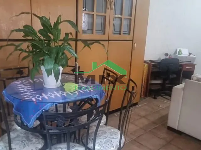 Sobrado com 207m² 4 quartos e 3 banheiros, à venda, no bairro Taboão em São Bernardo do Campo