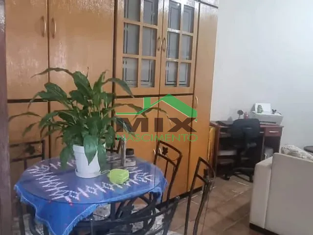 Sobrado com 207m² 4 quartos e 3 banheiros, à venda, no bairro Taboão em São Bernardo do Campo