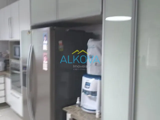 Sobrado com 419m² 5 quartos e 4 banheiros, à venda, no bairro Indaiá em Caraguatatuba