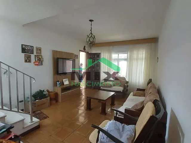 Sobrado com 200m² 3 quartos e 1 banheiro, à venda, no bairro Taboão em São Bernardo do Campo
