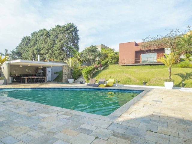 Foto do Sobrado - Casa à venda, 3 suítes, 5 banheiros, 7 vagas, 452m², Granja Viana | Eleve Imóveis