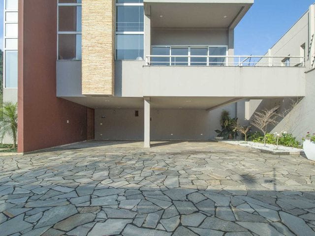 Foto do Sobrado - Casa à venda, 3 suítes, 5 banheiros, 7 vagas, 452m², Granja Viana | Eleve Imóveis