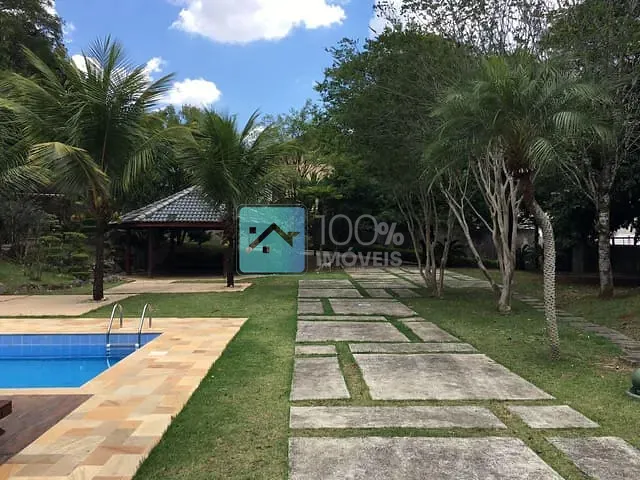 Sobrado com 3000m² 4 quartos e 7 banheiros, à venda ou para alugar, no bairro Jardim das Colinas em São José dos Campos