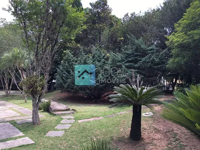 Sobrado com 3000m² 4 quartos e 7 banheiros, à venda ou para alugar, no bairro Jardim das Colinas em São José dos Campos