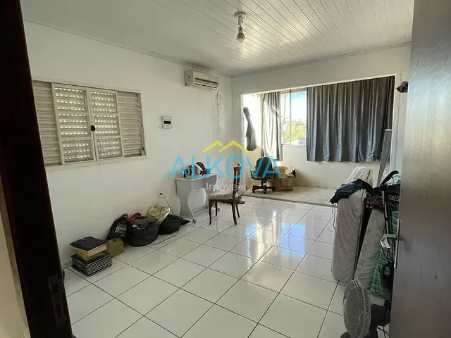Sobrado com 120m² 3 quartos e 2 banheiros, à venda, no bairro Vila Guarani em São José dos Campos