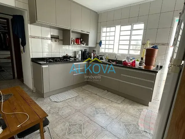 Sobrado com 120m² 3 quartos e 2 banheiros, à venda, no bairro Vila Guarani em São José dos Campos