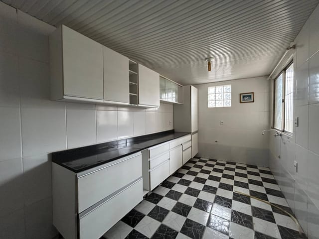 Casa 3 quartos e 4 banheiros, à venda, no bairro Obelisco em Pelotas