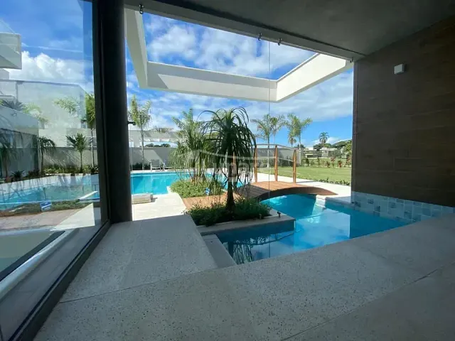 Sobrado com 1080m² 7 quartos e 10 banheiros, à venda, no bairro Riviera de São Lourenço em Bertioga