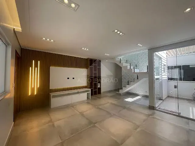 Sobrado com 120m² 3 quartos e 1 banheiro, à venda, no bairro Jardim Nova São Paulo(São Rafael) em São Paulo