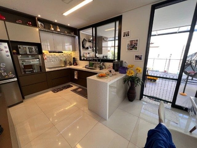 Foto do Sobrado - Sobrado à venda 3 Quartos, 3 Suites, 4 Vagas, 250M², Parque Califórnia, Jacareí - SP | Condomínio Crystal Park | RUSSI IMÓVEIS